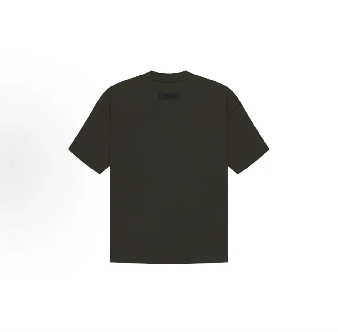 🦋Exclusive for cross-border supply, Hot Sale🦋70 【Light Black】Essentials FW 23 Essentials Shorts Smoke Solid color elastic straight American heavyweight casual short sleeves for men and women Same Style ESSENTIALS was established in Los Angeles, USA in 2018. The original intention of its establishment was to let more people wear affordable Versatile trendy items. In terms of fabric tailoring, it follows the same comfort and fineness as FEAR OF GOD, and the design is simplified from complexity, with the eye-catching "ESSENTIALS" LOGO running throughout. ESSENTIALS has been favored by fashion enthusiasts since its launch, and many European and American superstars are also its loyal buyers, such as KANYE WEST, JUSITN BIEBER, RIHANNA, etc. . . . . The most popular FOG color on the Internet is here, double-row silicone, the original custom-made fabric is soft and comfortable, no color difference, the custom-dyed rib collar is dyed in the same vat, the original Authentic designated flocking printing factory, there are few machines on the market that can produce a three-dimensional 3D feeling, the width and length of each letter and the 3D depth, etc., the ceiling of the industry, that is to say, you don’t need to look closely to know that it is 3D. In the details, we can see that the size of each corner of the hood is symmetrical and made of double-layer fabric. Factory’s great technology is that it can make each corner symmetrical so that it doesn’t look soft and floppy when worn, and it feels stiff. The original OVERSIZE version is full of high street style. Color: Light Black, Haze Blue, Plum, Seal Gray Size: XS-XL (maximum weight) Recommended: Same Style for men and women
